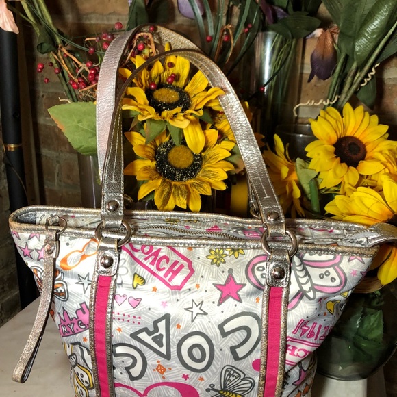 Coach Poppy Tote Bag - Picture 2 of 8